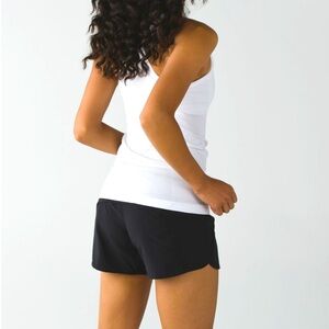 Lululemon Run Times Short *4-Way Stretch Sz 8